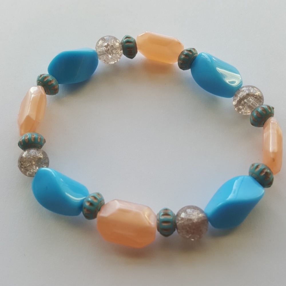 🌹💎 Pink// Blue 💙//& Silver// Statement Bracelet